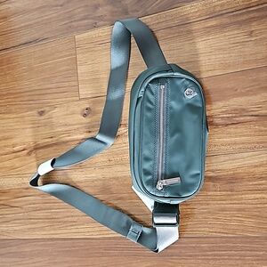 Lululemon Wanderlust Belt Bag